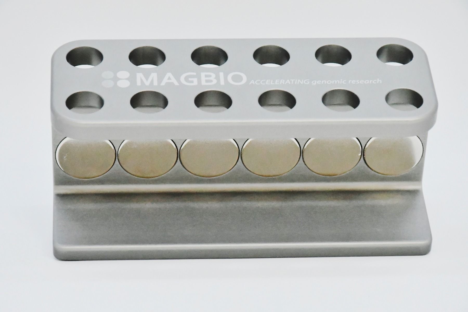 MagStrip Magnet Stand (Equipment)